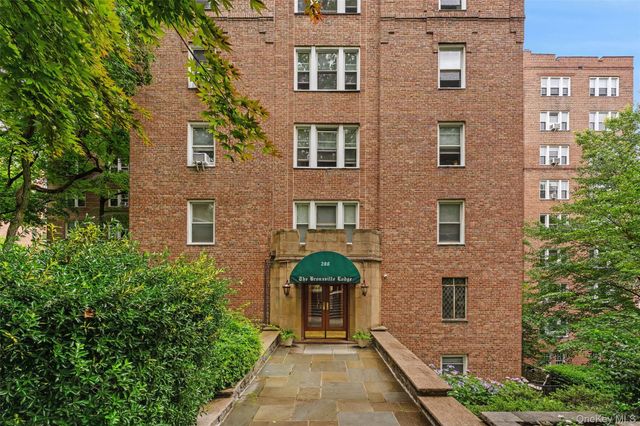 280 Bronxville 8B, Bronxville, NY 10708