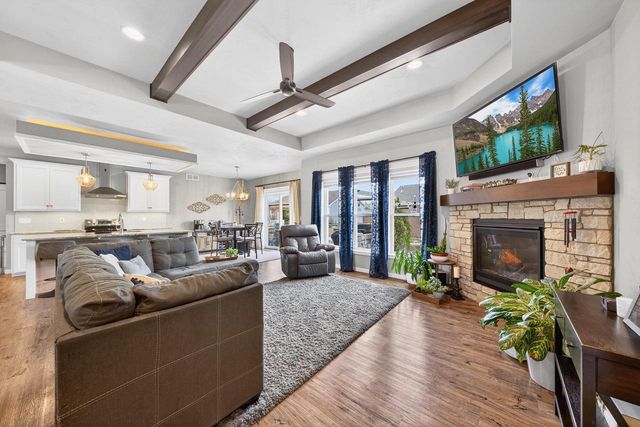 W6036 ZACH STREET, Menasha, WI 54952