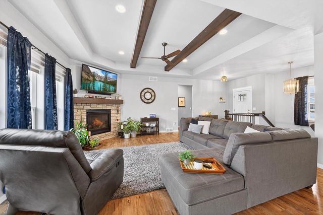 W6036 ZACH STREET, Menasha, WI 54952