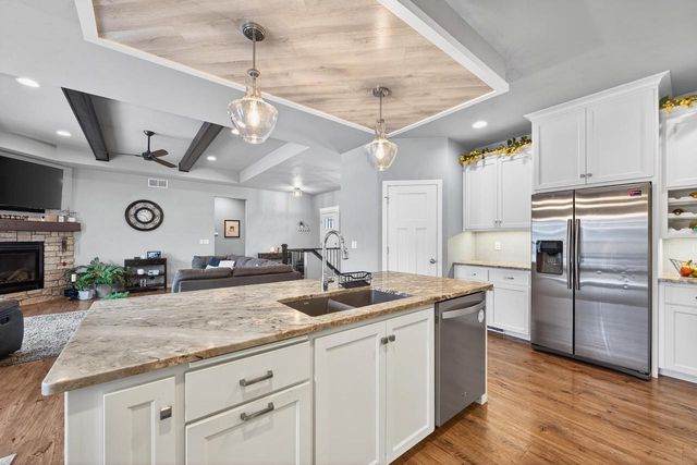 W6036 ZACH STREET, Menasha, WI 54952