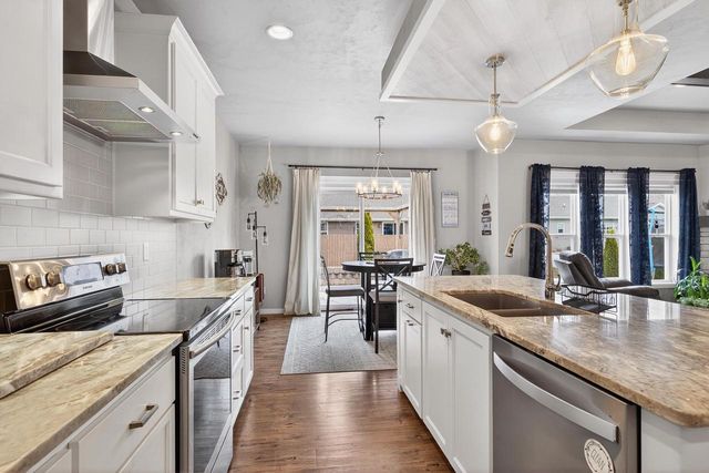 W6036 ZACH STREET, Menasha, WI 54952