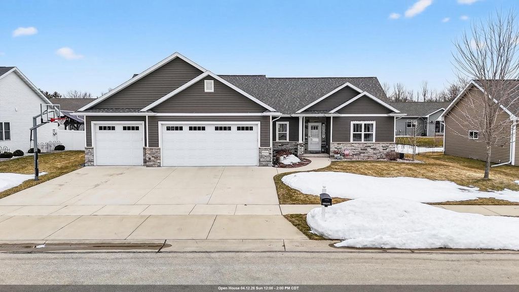 W6036 ZACH STREET, Menasha, WI 54952