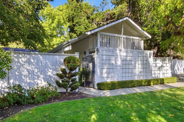105 Spreckles Avenue, Los Gatos, CA 95030