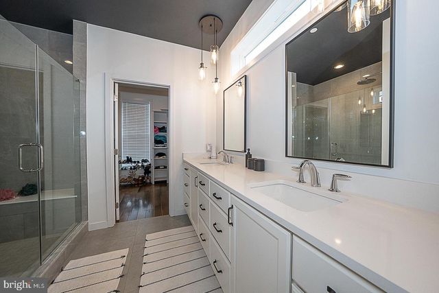 34 TAMARACK CIR, Eagleville, PA 19403