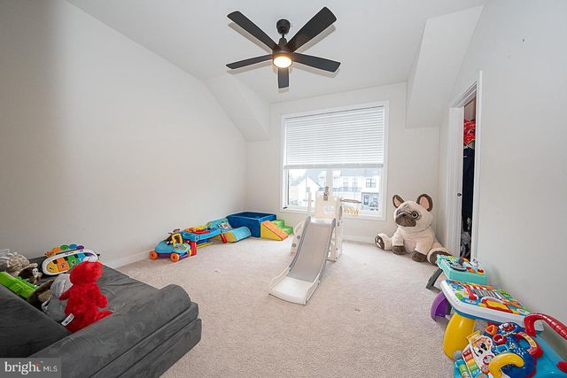 34 TAMARACK CIR, Eagleville, PA 19403