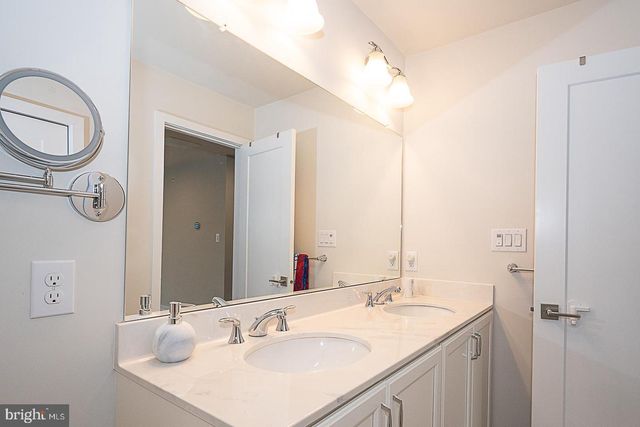 34 TAMARACK CIR, Eagleville, PA 19403