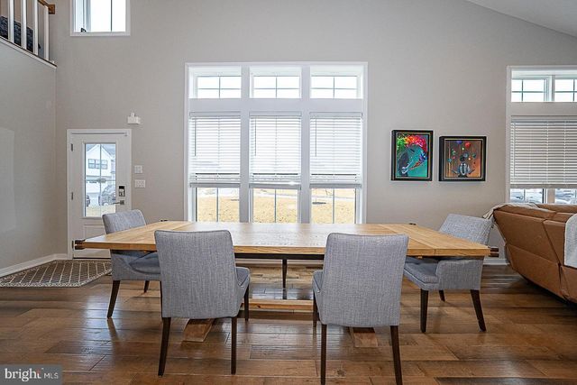 34 TAMARACK CIR, Eagleville, PA 19403