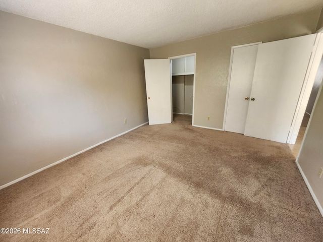 810 S Kolb Rd Unit 3, Tucson, AZ 85710