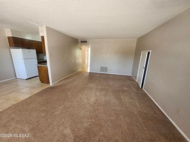 810 S Kolb Rd Unit 3, Tucson, AZ 85710