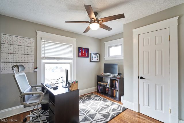 2111 Wascana Avenue, Lakewood, OH 44107