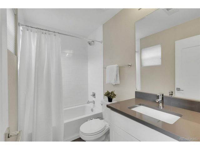 5364 Allison St C, Arvada, CO 80002