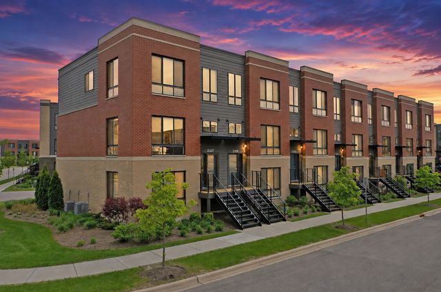 2325 Venture Drive, Schaumburg, IL 60173