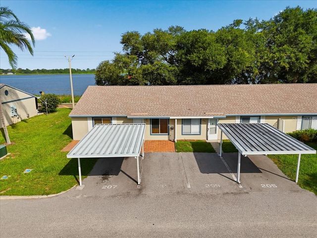 207 WINTER RIDGE BOULEVARD 4, Winter Haven, FL 33881