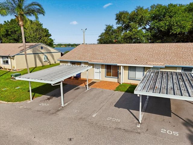 207 WINTER RIDGE BOULEVARD 4, Winter Haven, FL 33881
