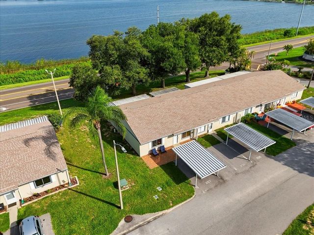 207 WINTER RIDGE BOULEVARD 4, Winter Haven, FL 33881