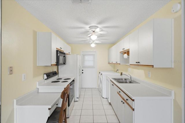 207 WINTER RIDGE BOULEVARD 4, Winter Haven, FL 33881