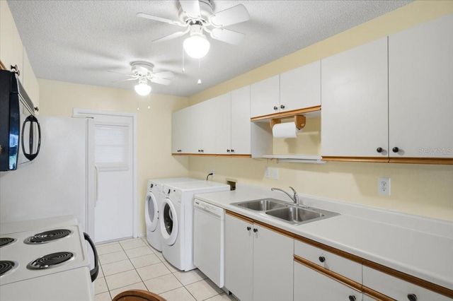 207 WINTER RIDGE BOULEVARD 4, Winter Haven, FL 33881