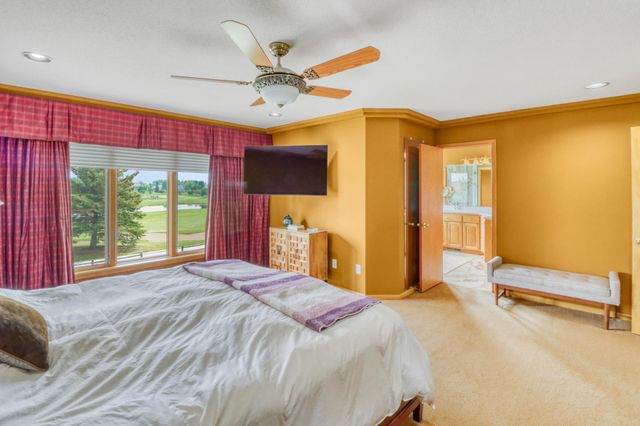 4744 Rose Creek Parkway S, Fargo, ND 58104