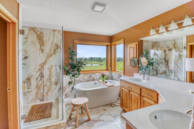 4744 Rose Creek Parkway S, Fargo, ND 58104