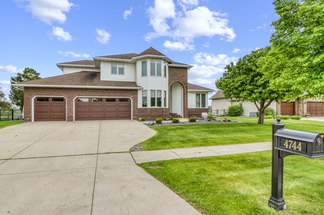 4744 Rose Creek Parkway S, Fargo, ND 58104