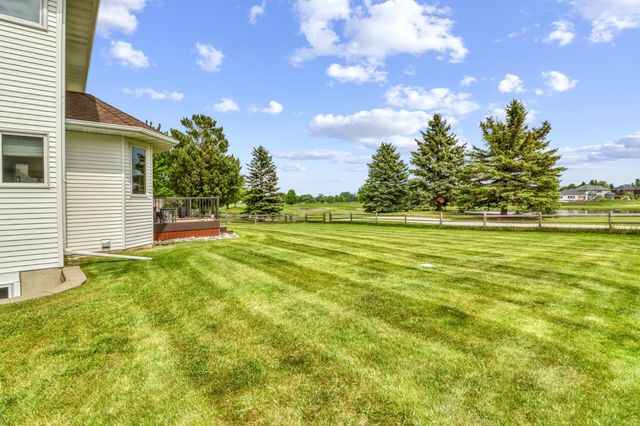 4744 Rose Creek Parkway S, Fargo, ND 58104