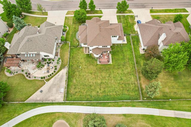 4744 Rose Creek Parkway S, Fargo, ND 58104