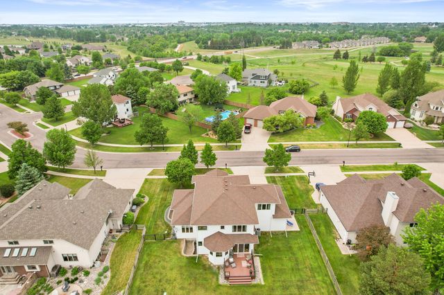 4744 Rose Creek Parkway S, Fargo, ND 58104