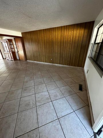 218 Mark Drive, Belen, NM 87002