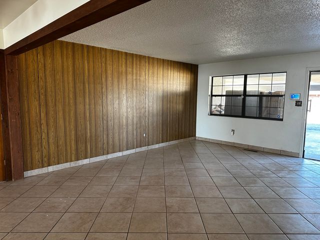 218 Mark Drive, Belen, NM 87002
