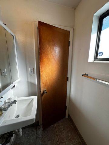 218 Mark Drive, Belen, NM 87002