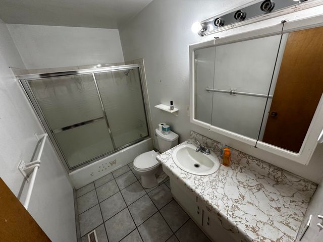 218 Mark Drive, Belen, NM 87002