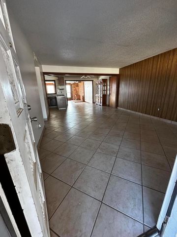 218 Mark Drive, Belen, NM 87002