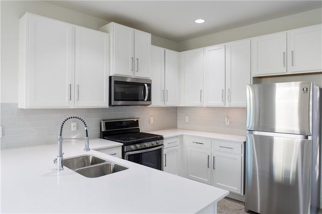 3415 Dalton ST B, Austin, TX 78745