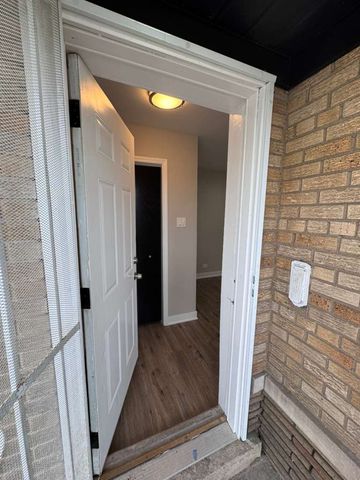 1021 W Vermont Avenue, Chicago, IL 60827