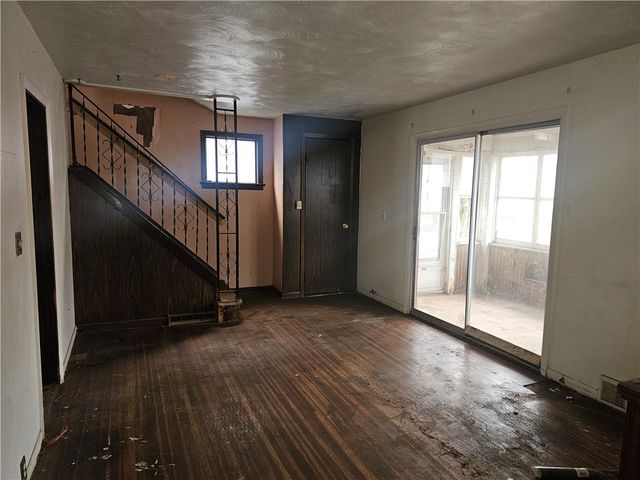 84 Rustic Street, Rochester, NY 14609