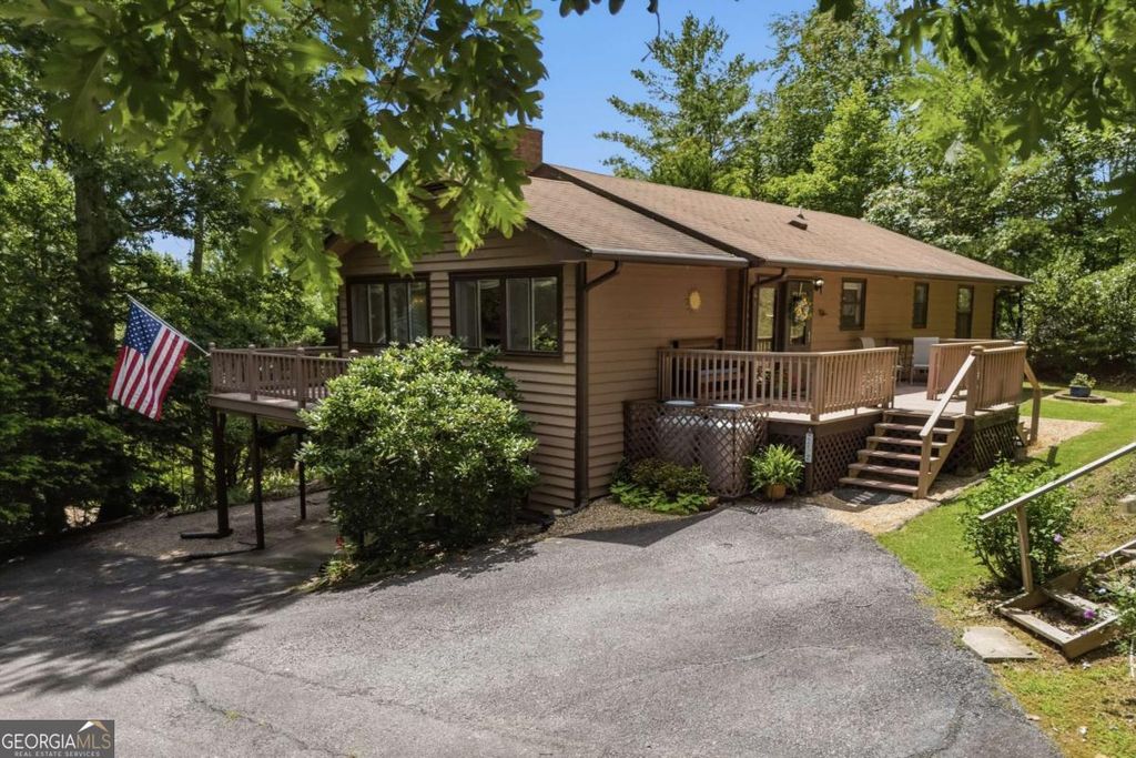 93 Jamie Lane, Blairsville, GA 30512