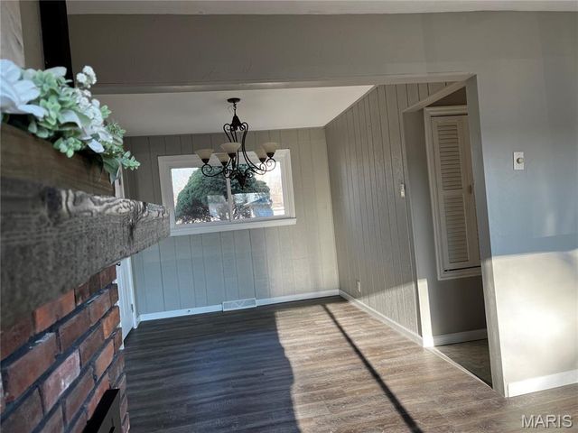 85 Ruth Drive, Florissant, MO 63031