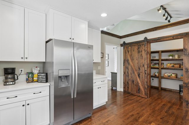 12054 Gantry Lane, Apple Valley, MN 55124