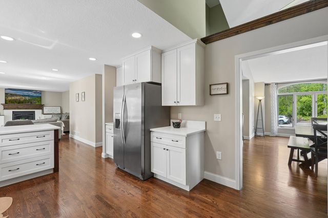 12054 Gantry Lane, Apple Valley, MN 55124