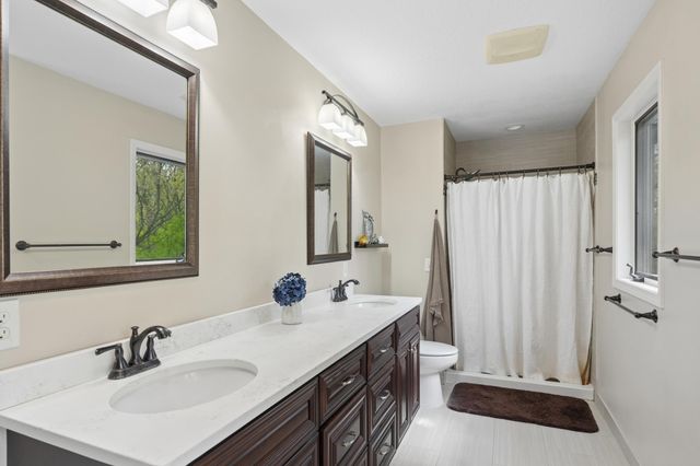 12054 Gantry Lane, Apple Valley, MN 55124