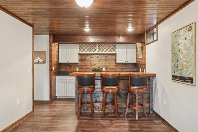 12054 Gantry Lane, Apple Valley, MN 55124