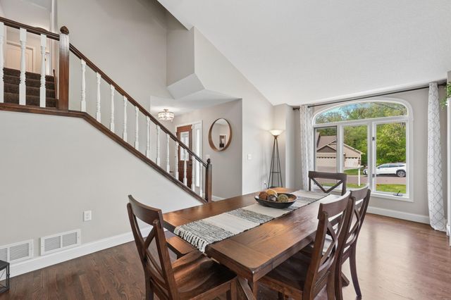 12054 Gantry Lane, Apple Valley, MN 55124