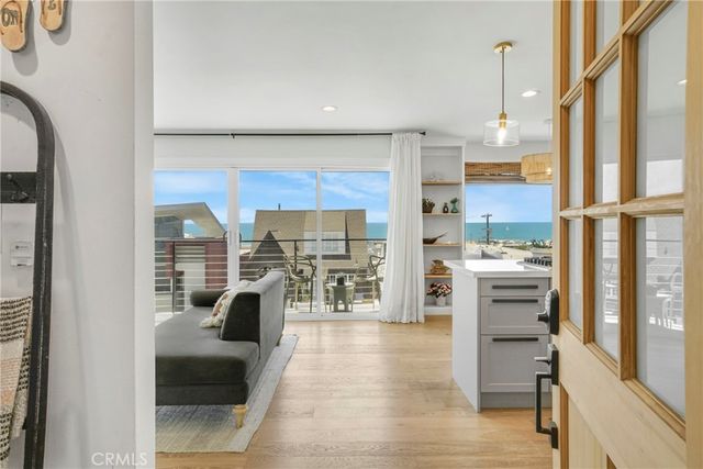 1838 Manhattan Ave, Hermosa Beach, CA 90254