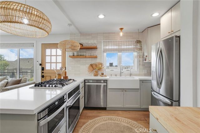 1838 Manhattan Ave, Hermosa Beach, CA 90254