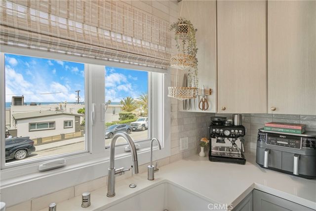 1838 Manhattan Ave, Hermosa Beach, CA 90254