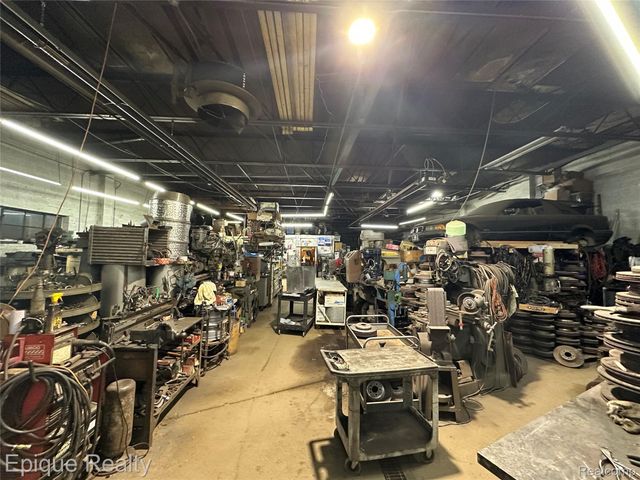 5431 E Davison Street E, Detroit, MI 48212