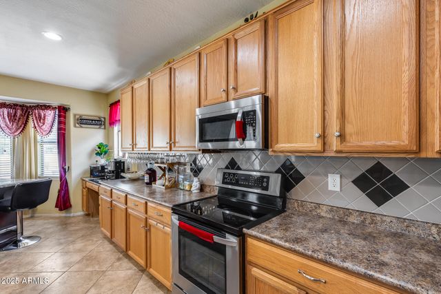 7604 N 87TH Drive, Glendale, AZ 85305