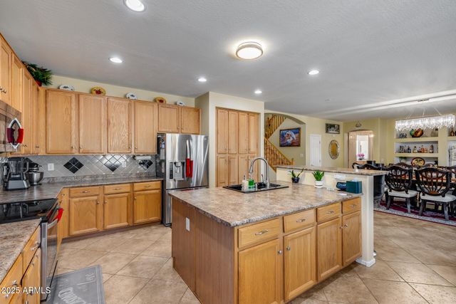 7604 N 87TH Drive, Glendale, AZ 85305