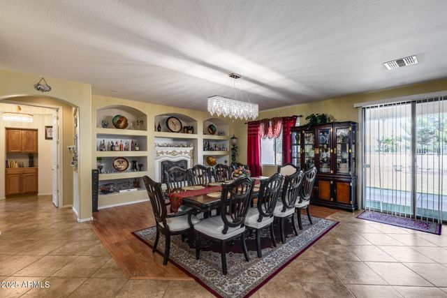 7604 N 87TH Drive, Glendale, AZ 85305