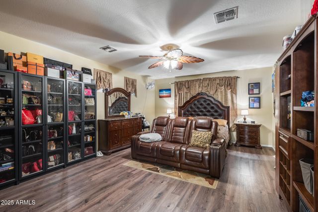 7604 N 87TH Drive, Glendale, AZ 85305